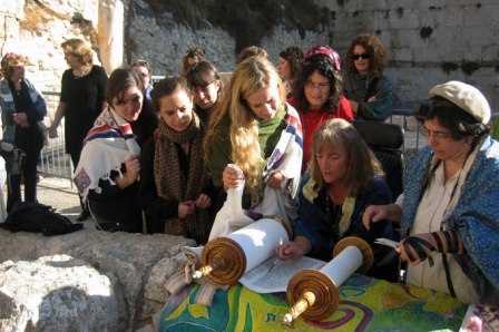 "Women are allowed to read from the Torah"